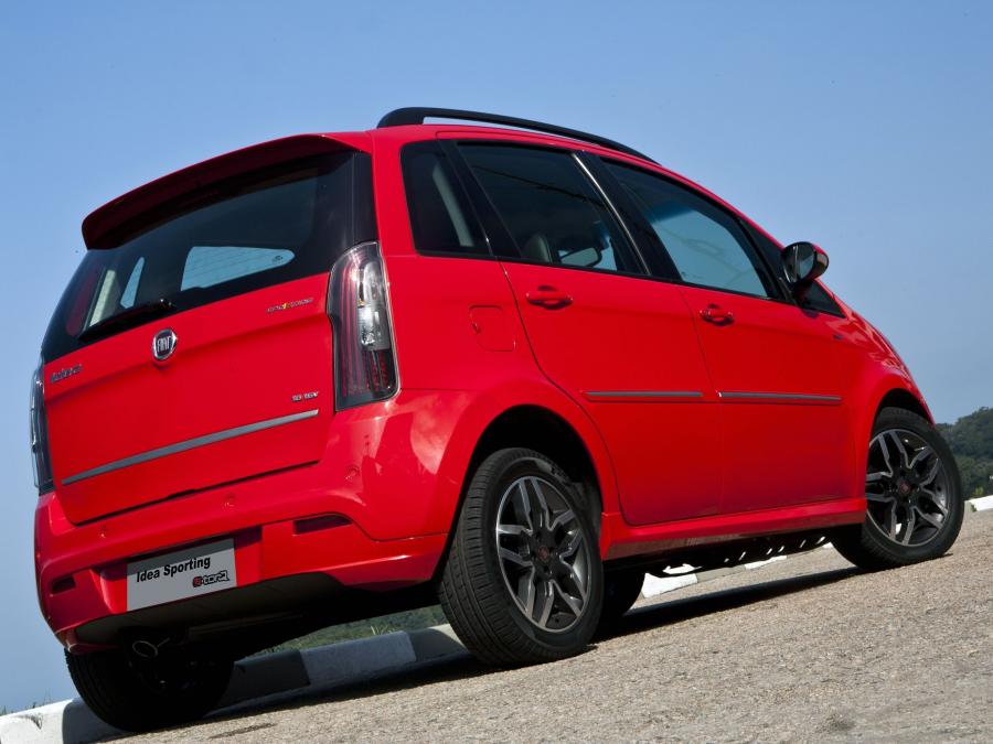  Fiat Idea Sporting 2010 года  (фото 2 из 38)